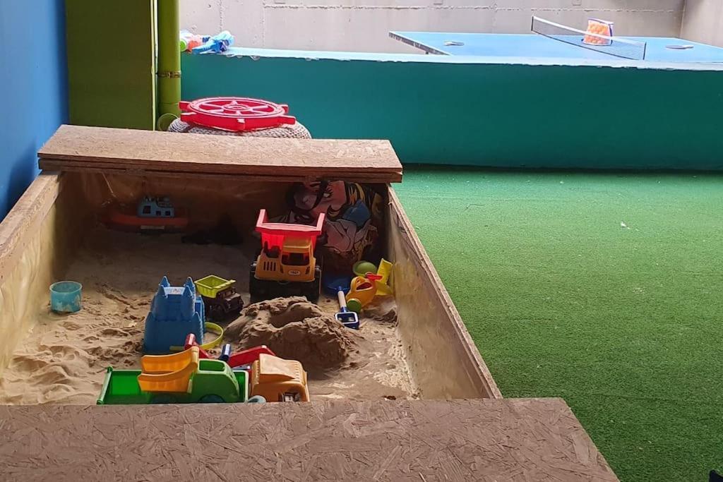 Central, Parking, Play Area, 1Km To The Sea Ηράκλειο Κρήτης Εξωτερικό φωτογραφία